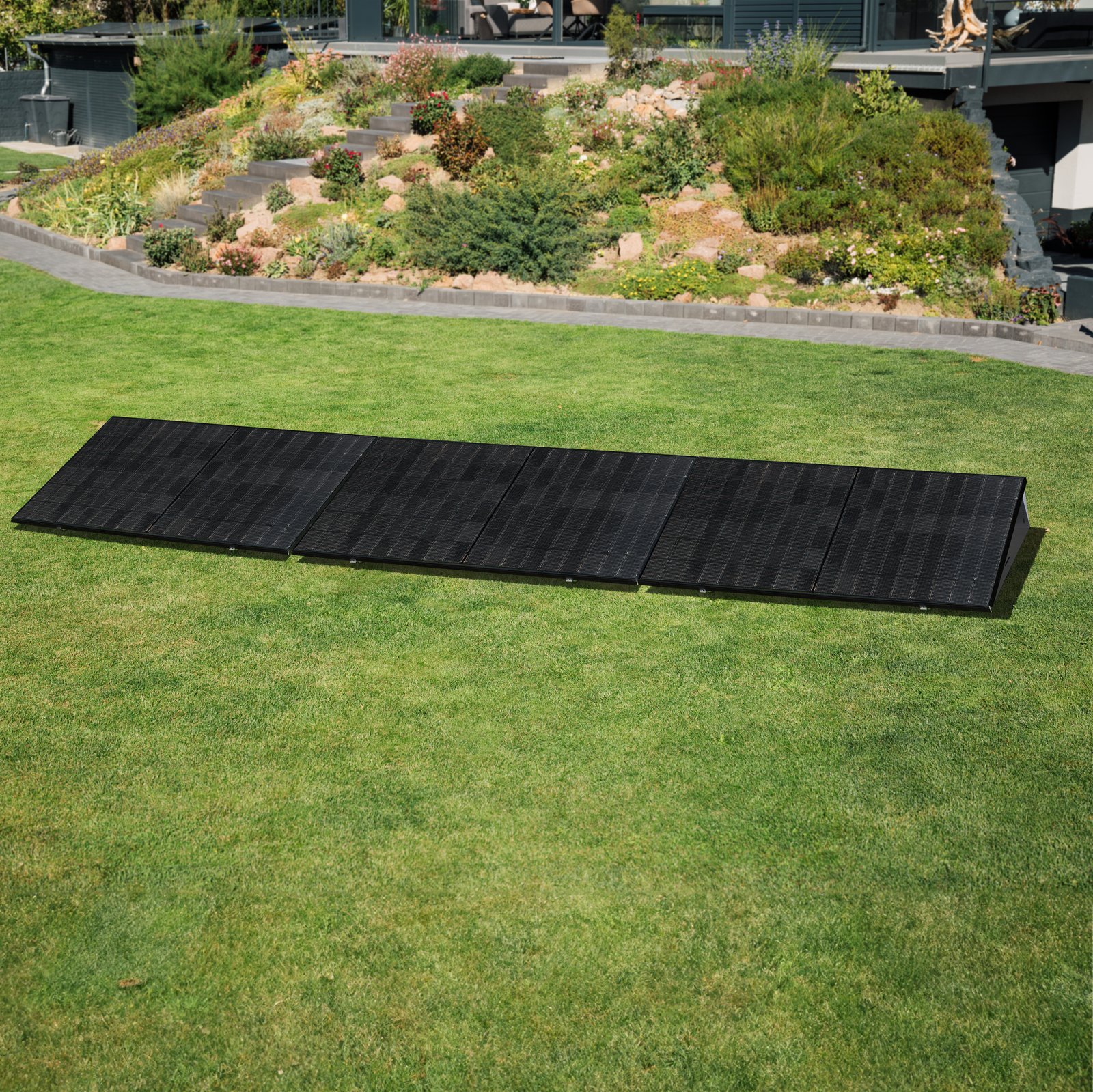 Priwatt priFlat Trio — 1350W ground-mounted balcony solar kit with 800W inverter output